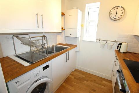 1 bedroom apartment to rent, St. Margarets Street, Rochester ME1