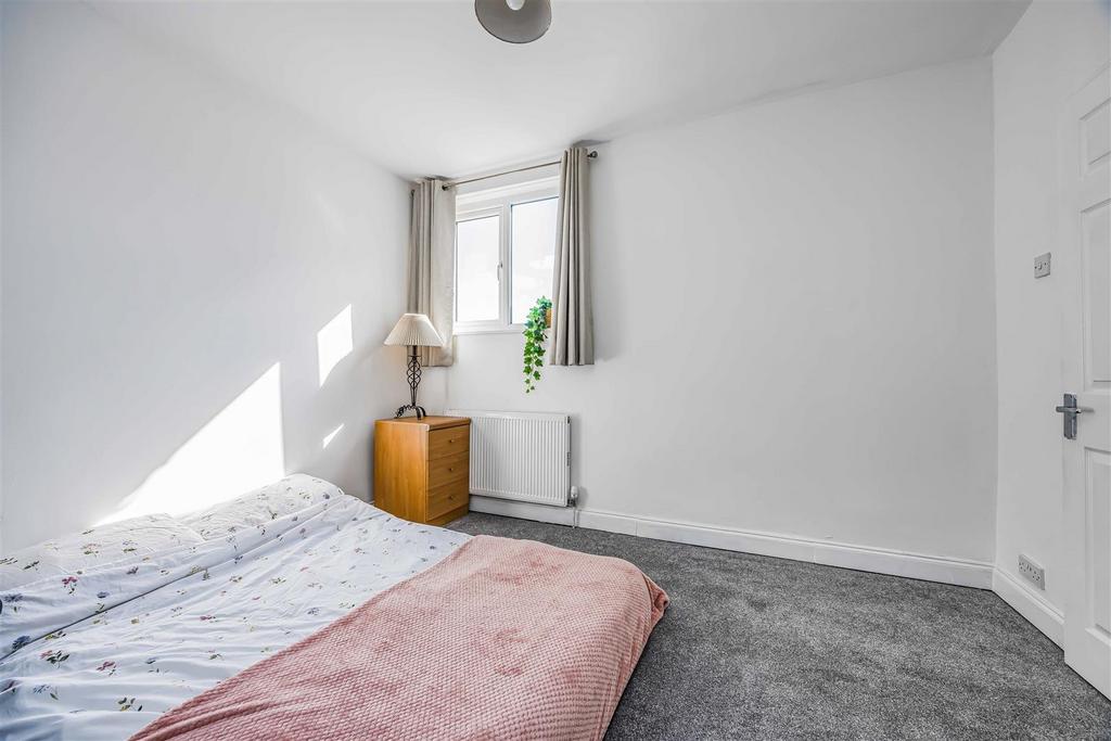 94 Powerscourt Road, Portsmouth-Small-Portico Marke