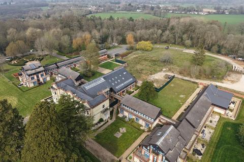 2 bedroom apartment for sale, Uplands House, Four Ashes Road, Buckinghamshire, HP15 6DY