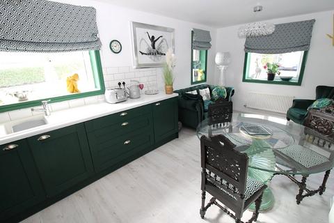 3 bedroom detached house for sale, Kestrel Road, Barnsley