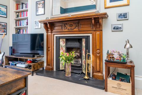 2 bedroom flat for sale, 31 Viewforth, Bruntsfield, Edinburgh, EH10 4JE