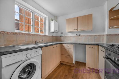 2 bedroom house to rent, Nickelby Close, Thamesmead, London