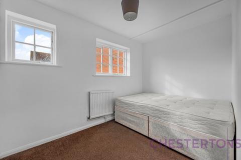2 bedroom house to rent, Nickelby Close, Thamesmead, London