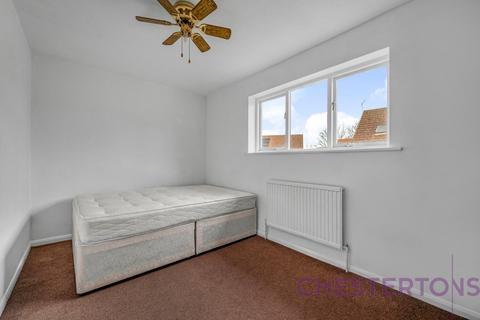 2 bedroom house to rent, Nickelby Close, Thamesmead, London