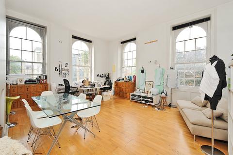 2 bedroom flat to rent, North Road, London, N7
