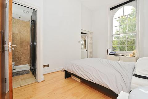 2 bedroom flat to rent, North Road, London, N7