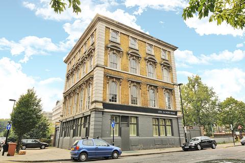 2 bedroom flat to rent, North Road, London, N7