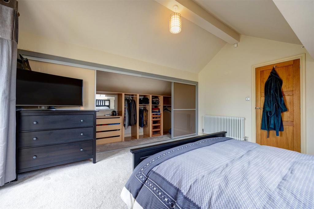 Bed2 03.jpg