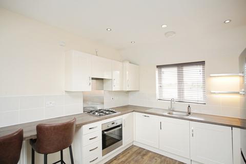 2 bedroom flat to rent, Signalman Court, RUGBY