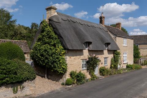 2 bedroom semi-detached house for sale, ., Tickencote, Stamford