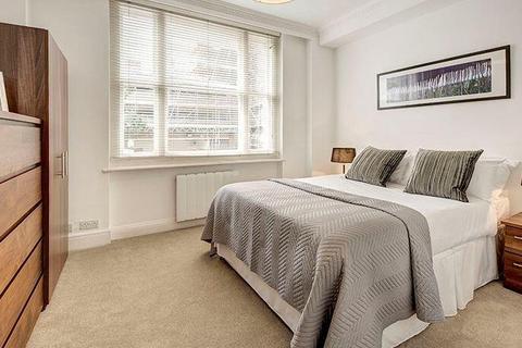 2 bedroom flat to rent, Hill Street, London W1J