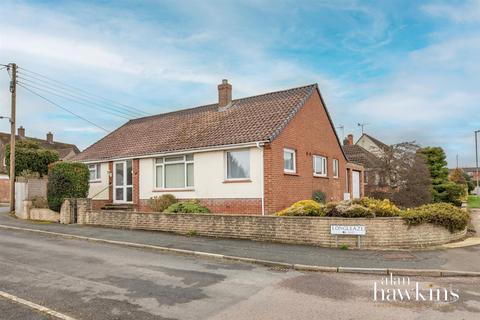 3 bedroom detached bungalow for sale, Longleaze, Royal Wootton Bassett
