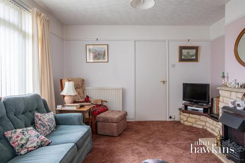 3 bedroom detached bungalow for sale, Longleaze, Royal Wootton Bassett
