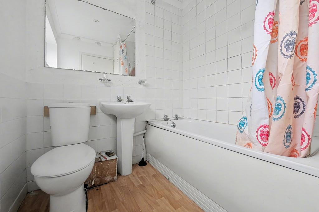 Apartment in Southampton - More