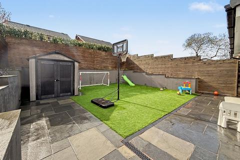 4 bedroom detached house for sale, Willowbank, Radcliffe, M26