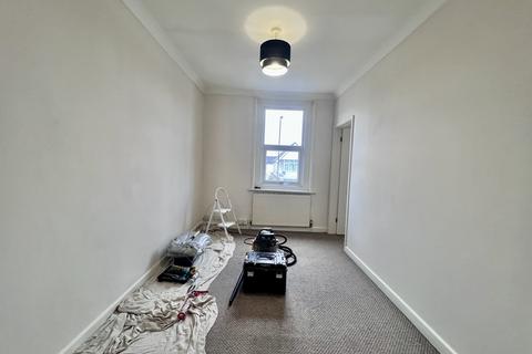 1 bedroom apartment to rent, Bitterne Road West, SOUTHAMPTON
