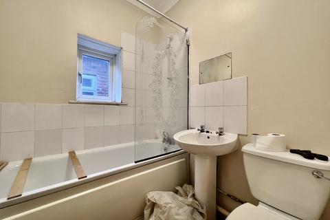 1 bedroom apartment to rent, Bitterne Road West, SOUTHAMPTON