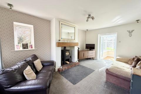 3 bedroom house for sale, Buxton Road, Chinley, High Peak