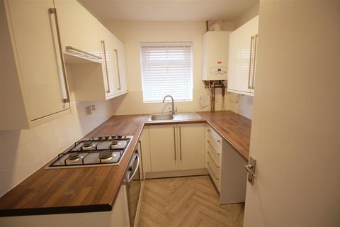 2 bedroom apartment to rent, Sandheys, Manchester M34