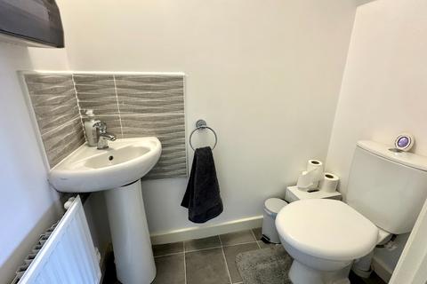 2 bedroom semi-detached house for sale, Shearwater Road, Walsall WS3