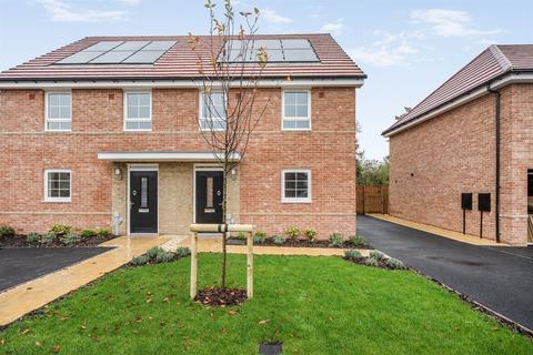 3 bedroom semi-detached house to rent, Hampton Beach PE7