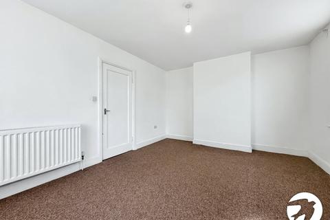 2 bedroom maisonette to rent, Bellegrove Road, Welling, DA16