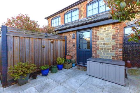 2 bedroom apartment for sale, Moss Lane, Godalming, Surrey, GU7