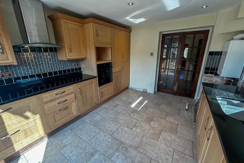3 bedroom detached house for sale, Pine Grove, Llay, Wrexham