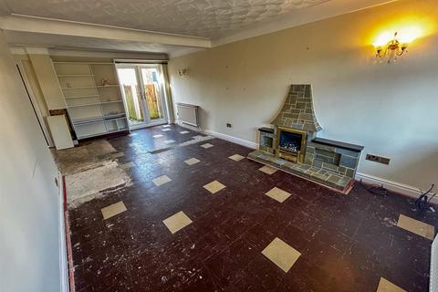 3 bedroom detached house for sale, Pine Grove, Llay, Wrexham