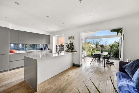 undefined, Theydon Grove, Epping