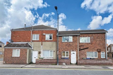 4 bedroom flat for sale, Oxford Street, GRIMSBY