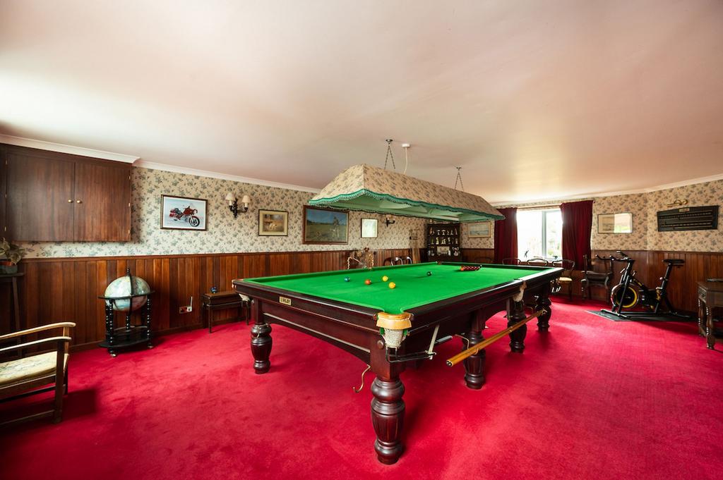 Snooker Room