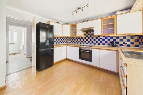 3 bedroom semi-detached house for sale, Glenn Road, Poringland, Norwich