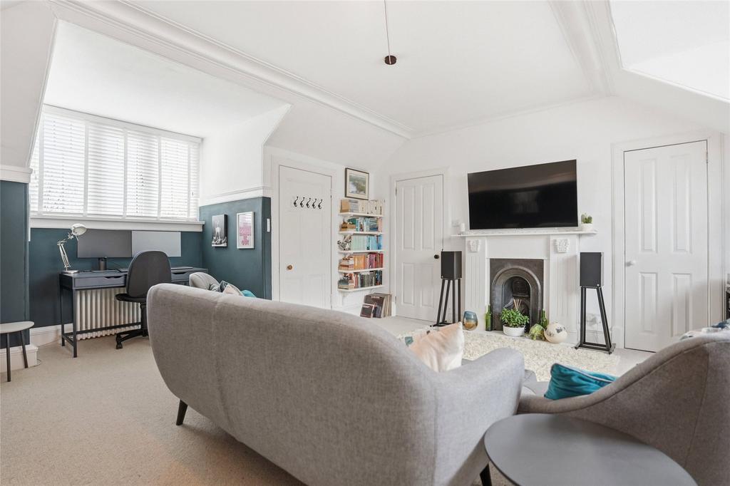 Family Room/Bedroom