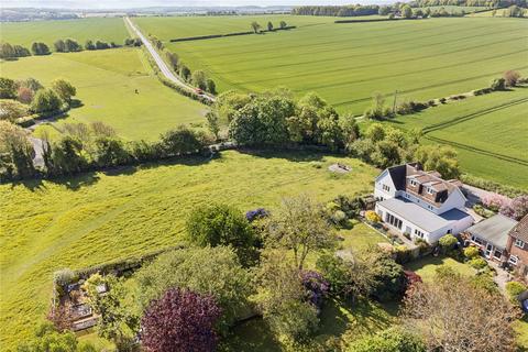 5 bedroom detached house for sale, Hitchin Road, Pirton, Hitchin, Hertfordshire, SG5