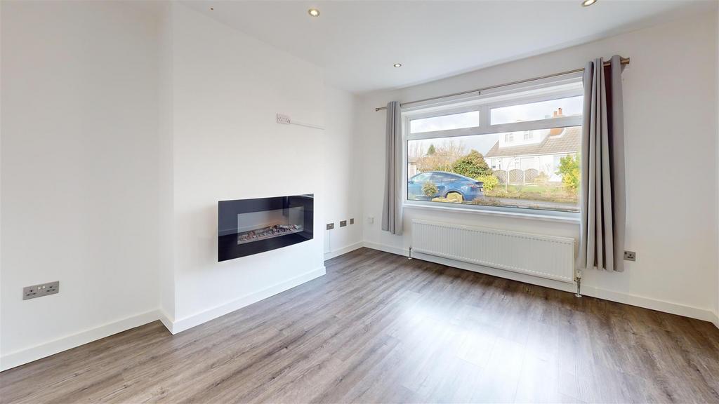 E1 Q6k SL5y Fg-Living Room.jpg