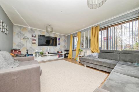 3 bedroom semi-detached house for sale, Sawston Close, Ipswich