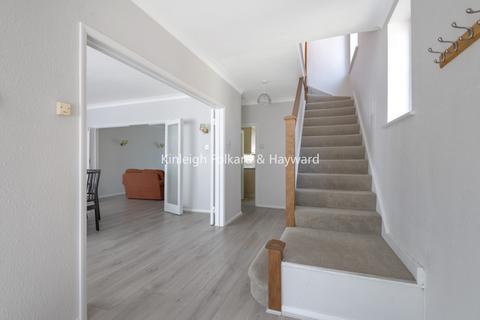 4 bedroom house to rent, Southover, Woodside Park, London, N12