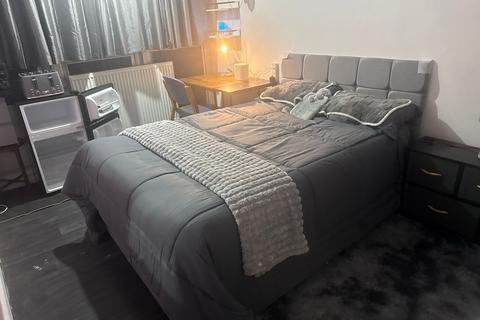 1 bedroom flat to rent, Ruston Road, London SE18