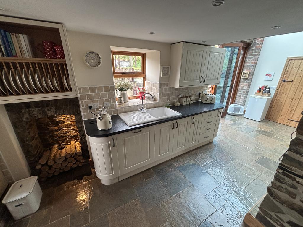 Kitchen/diner (second image)