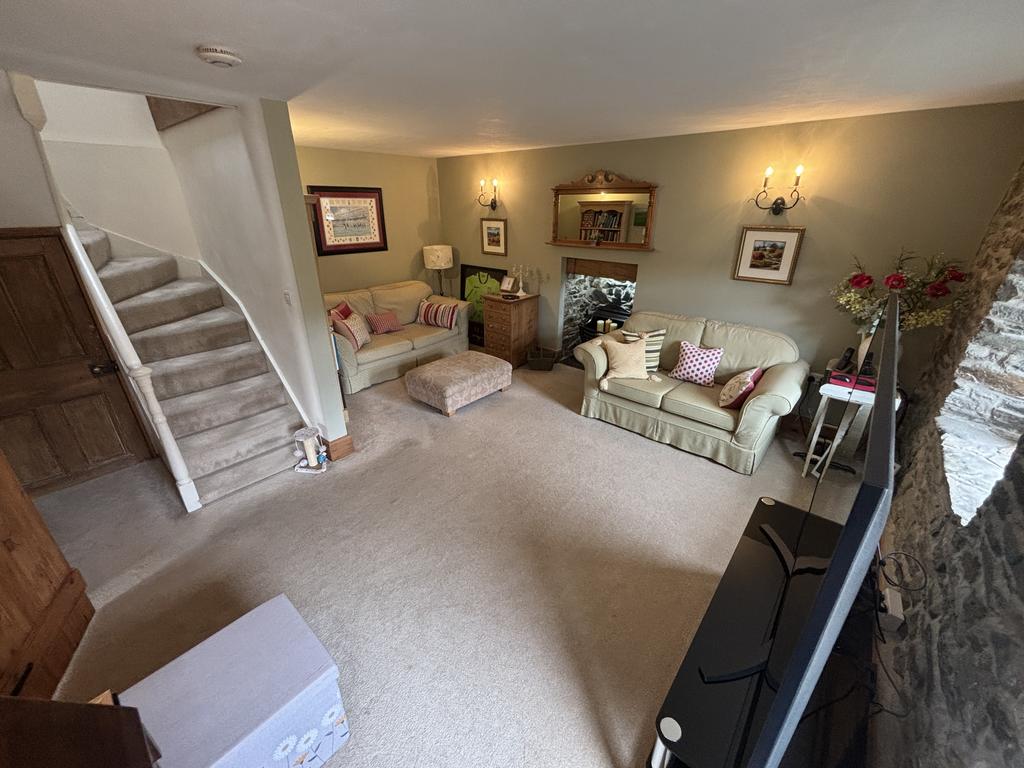 Living room (second image)