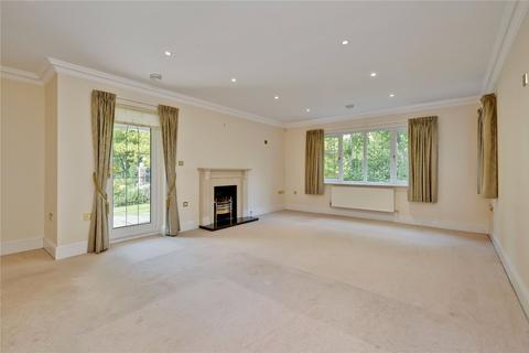 3 bedroom flat for sale, Churchfields Avenue, Weybridge, Surrey, KT13