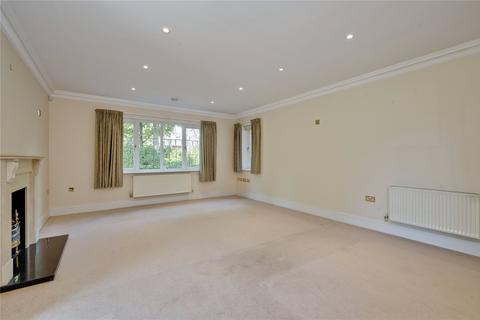3 bedroom flat for sale, Churchfields Avenue, Weybridge, Surrey, KT13