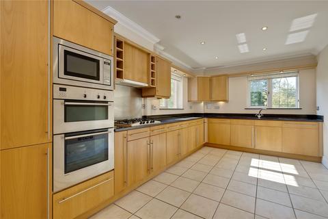 3 bedroom flat for sale, Churchfields Avenue, Weybridge, Surrey, KT13