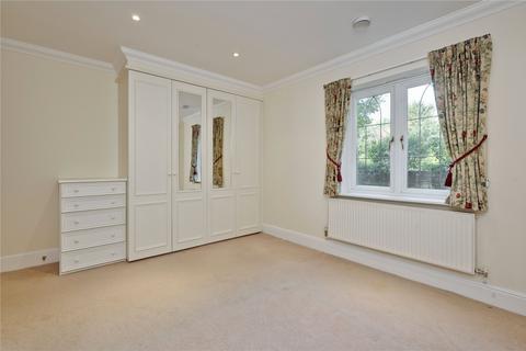 3 bedroom flat for sale, Churchfields Avenue, Weybridge, Surrey, KT13