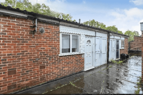 2 bedroom terraced house to rent, Seymour Villas, London, SE20