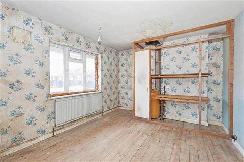 3 bedroom semi-detached house for sale, Vauxhall Avenue, CANTERBURY