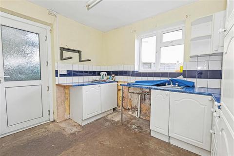 3 bedroom semi-detached house for sale, Vauxhall Avenue, CANTERBURY