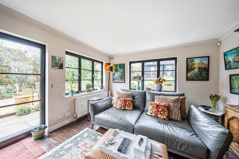 3 bedroom detached house for sale, Clamp Hill, Stanmore HA7
