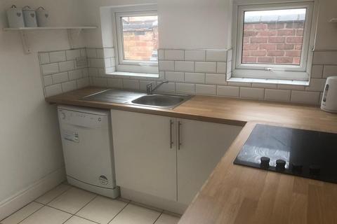 1 bedroom in a house share to rent, Oxford Gardens, Staffs ST16